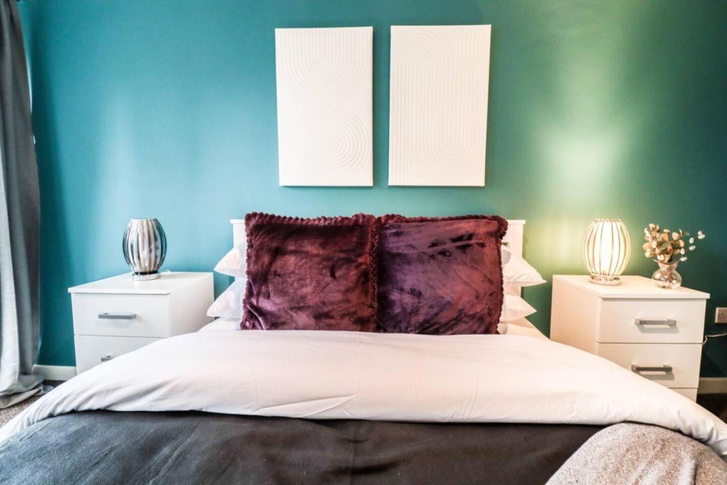 Appartamento Modern 2br Flat In Bentley House Londra
