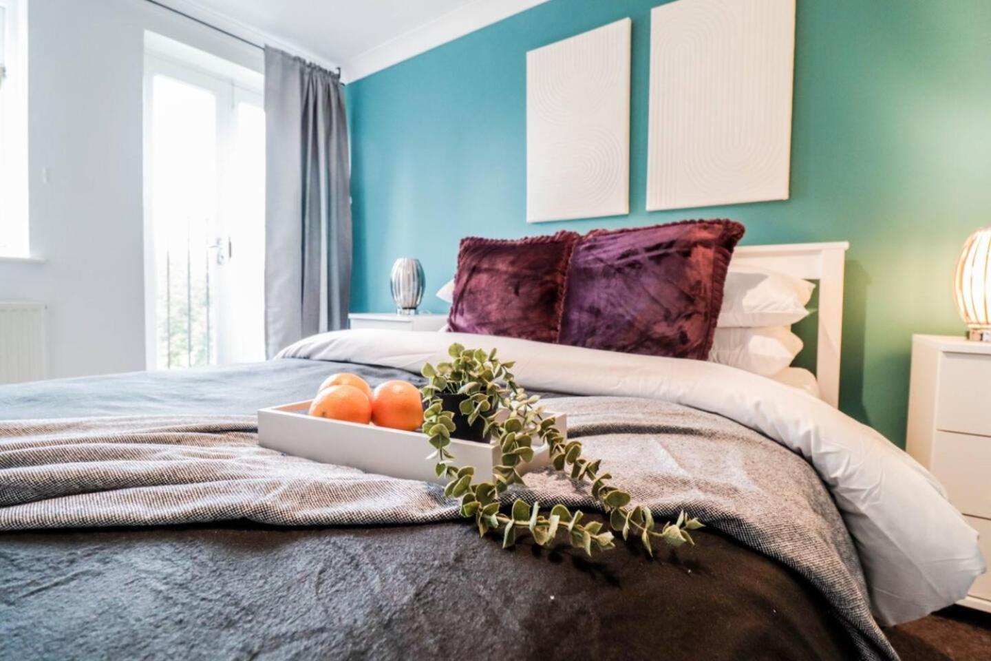 Appartamento Modern 2br Flat In Bentley House