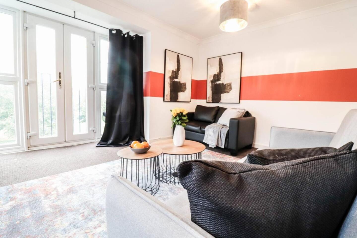 Modern 2br Flat In Bentley House Appartamento Londra
